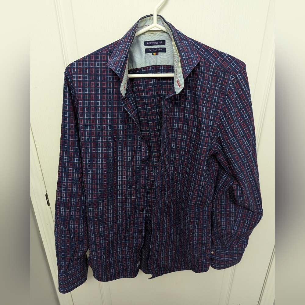 Men's Blue Industry patterned dress shirt